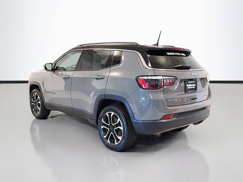 Used 2022 Jeep Compass Limited AWD/4WD image 5