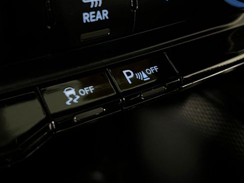 Used 2024 Dodge Durango GT image 23