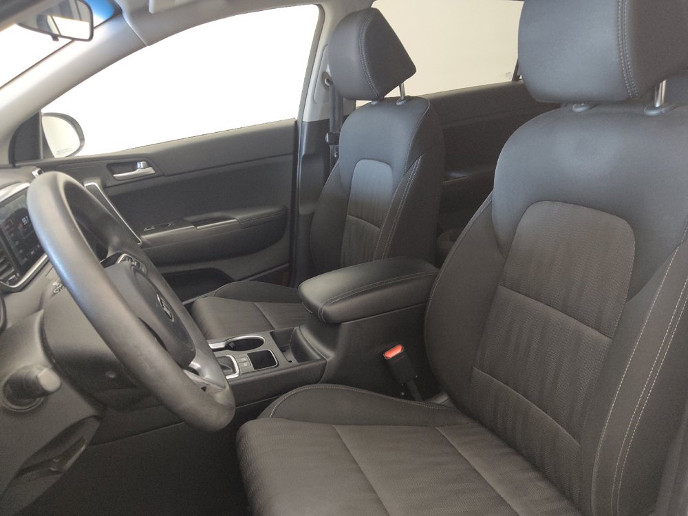 Used 2021 Kia Sportage LX FWD image 17