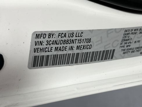 Used 2022 Jeep Compass Latitude image 29