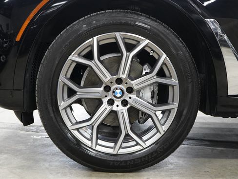 Used 2021 BMW X7 xDrive40i w/ Parking Assistance Package AWD/4WD image 39