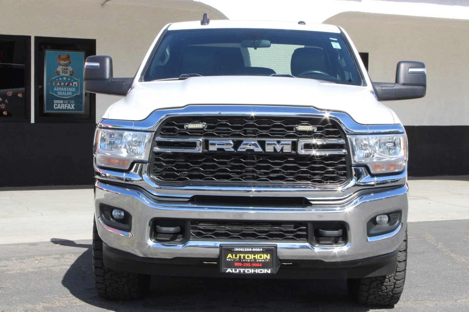 Used 2024 RAM 2500 Tradesman w/ Chrome Appearance Group AWD/4WD image 2