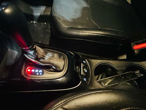 Used 2021 Jeep Compass Limited image 27