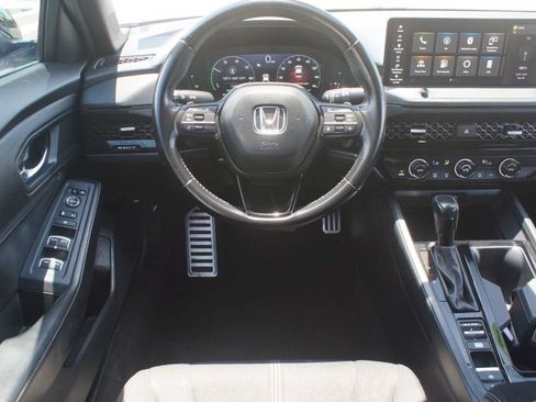 Used 2023 Honda Accord Sport image 5