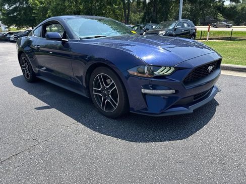 Used 2020 Ford Mustang Coupe w/ Equipment Group 101A RWD image 7