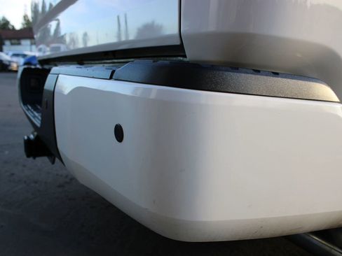 Used 2014 Toyota Tundra Platinum image 13