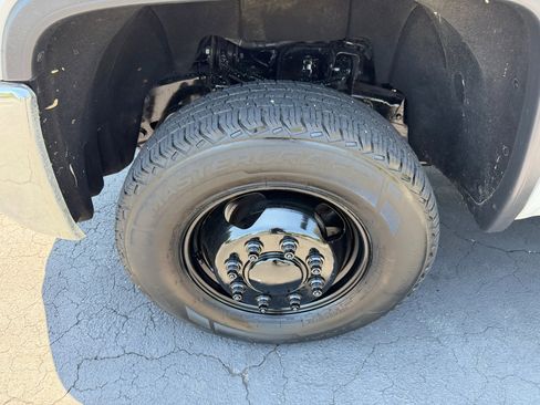 Used 2019 GMC Sierra 3500 4x4 Crew Cab w/ Sierra Convenience Package image 11