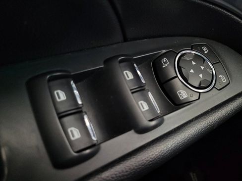 Used 2016 Ford Explorer Limited image 27