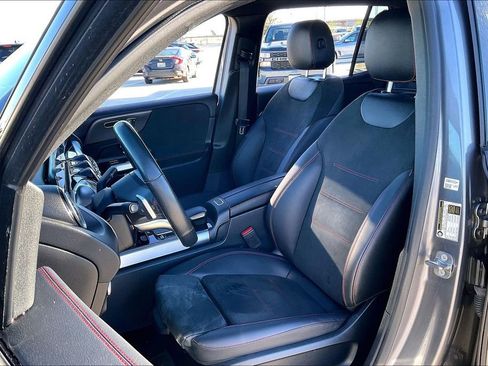 Used 2023 Mercedes-Benz GLB 250 image 31