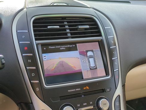 Used 2019 Lincoln Nautilus Reserve w/ Ultimate Package image 24