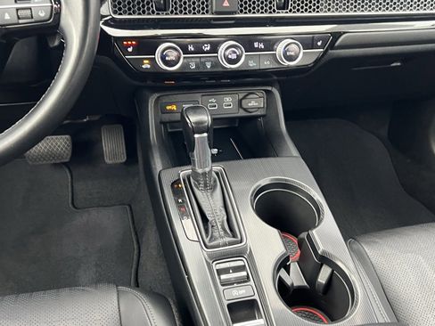 Used 2022 Honda Civic Touring image 17