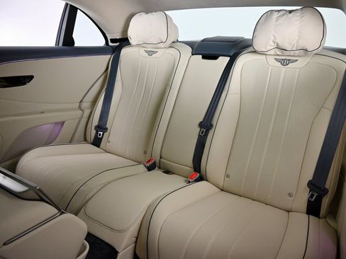 New 2026 Bentley Flying Spur Plug-In Hybrid AWD/4WD image 14