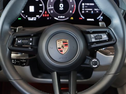 Certified 2025 Porsche Cayenne GTS AWD/4WD image 16
