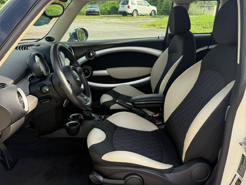 Used 2013 MINI Cooper Clubman FWD image 11