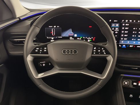 Used 2025 Audi Q5 Premium Plus w/ Premium Plus AWD/4WD image 20