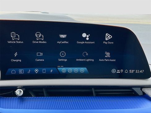 New 2026 Cadillac Optiq Luxury 1 image 14