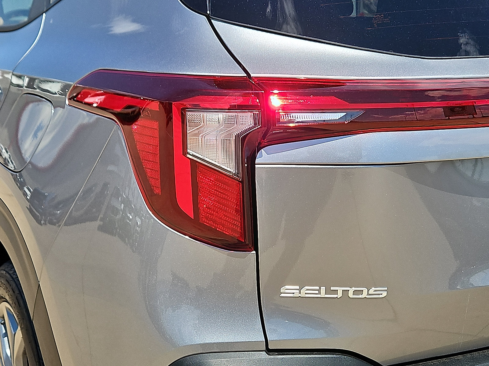 Used 2026 Kia Seltos LX AWD/4WD image 7