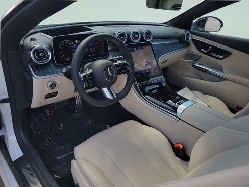 Used 2026 Mercedes-Benz CLE 450 4MATIC Cabriolet image 13