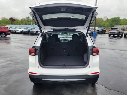 Used 2022 Chevrolet Equinox LT FWD image 11