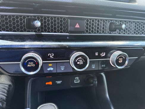 Used 2023 Honda Civic Sport image 15