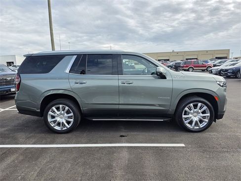 Used 2023 Chevrolet Tahoe High Country image 11