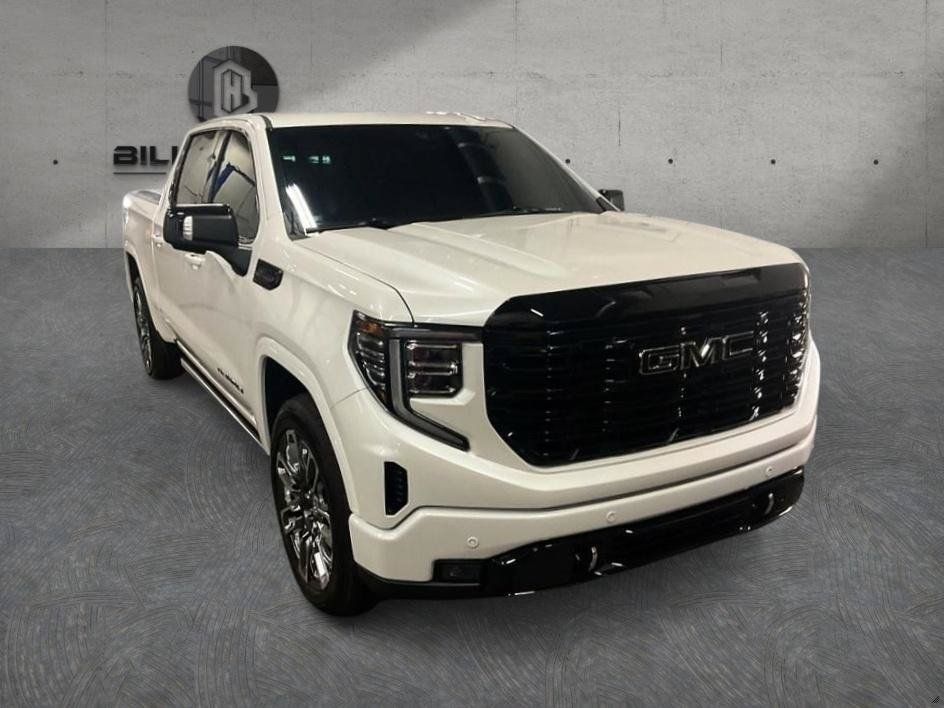 Used 2022 GMC Sierra 1500 Denali w/ Denali Reserve Package AWD/4WD image 9