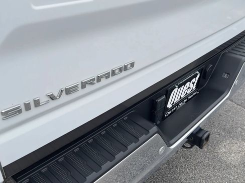 Used 2024 Chevrolet Silverado 1500 LTZ AWD/4WD image 14