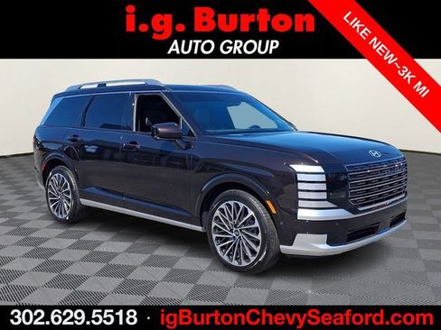 Used 2026 Hyundai Palisade Calligraphy FWD image 1