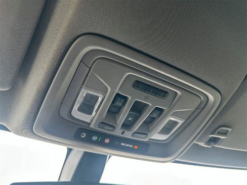 Used 2022 Chevrolet Silverado 1500 LT Trail Boss w/ Convenience Package II image 35