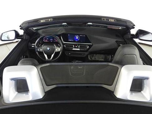 Used 2020 BMW Z4 sDrive30i w/ Driving Assistance Package image 11