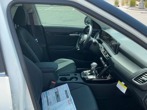 Used 2025 Kia Seltos SX AWD/4WD image 38