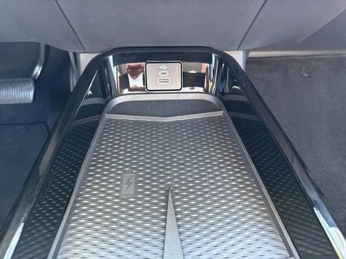 Used 2025 Ford Mustang Mach-E Premium image 24