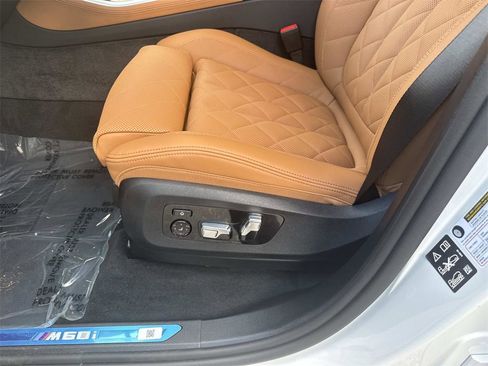 New 2026 BMW X5 M60i w/ Executive Package image 18