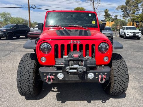 Used 2015 Jeep Wrangler Rubicon w/ Power Convenience Group AWD/4WD image 8