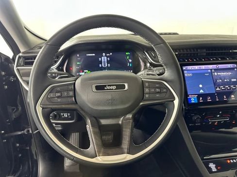 Used 2023 Jeep Grand Cherokee 4WD 4xe image 14