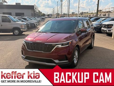 Certified 2023 Kia Carnival LX FWD image 1