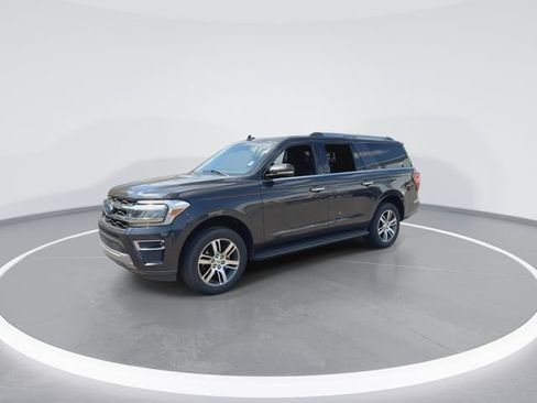 Used 2024 Ford Expedition Max Limited RWD image 4