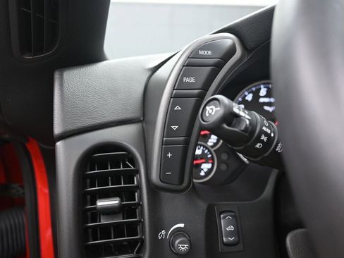 Used 2007 Chevrolet Corvette Convertible w/ Preferred Equipment Group image 13