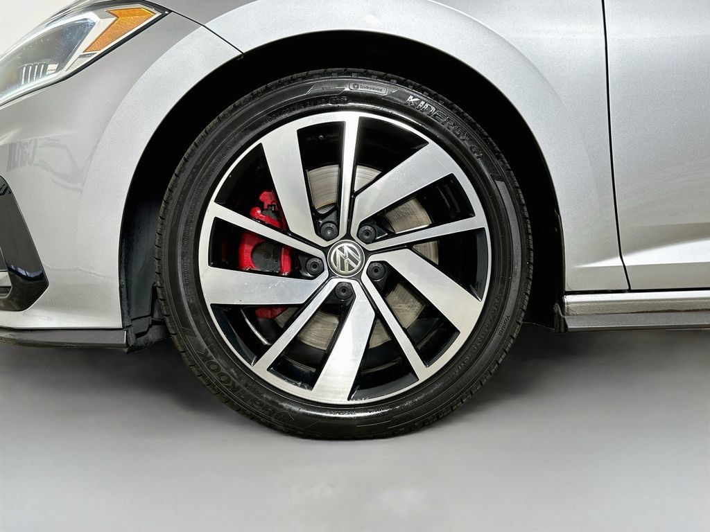 Used 2019 Volkswagen Jetta GLI Autobahn FWD image 45