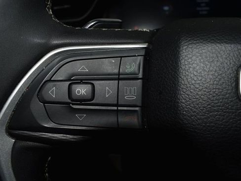 Used 2024 Jeep Grand Cherokee L Laredo image 17