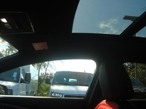 Used 2025 Chevrolet Equinox EV RS image 13