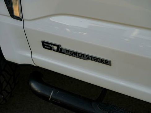 Used 2023 Ford F250 XLT w/ FX4 Off-Road Package image 15