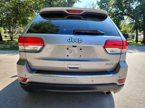 Used 2019 Jeep Grand Cherokee Limited w/ Luxury Group II image 6