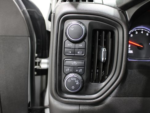 Used 2021 Chevrolet Silverado 1500 Custom AWD/4WD image 9