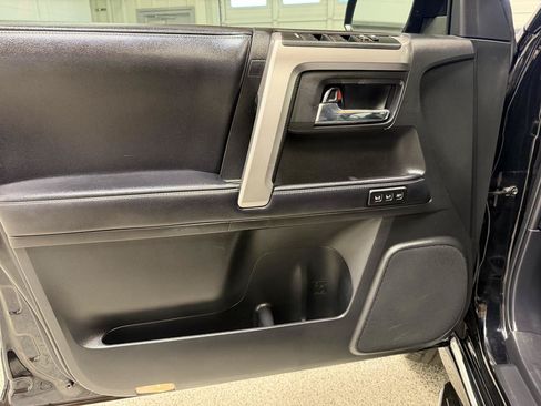 Used 2019 Toyota 4Runner Limited RWD image 12