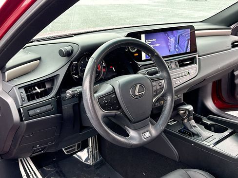 Certified 2023 Lexus ES 350 F Sport image 4