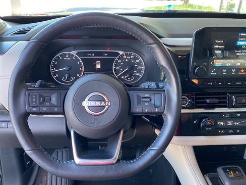 Certified 2023 Nissan Pathfinder SL w/ SL Premium Package AWD/4WD image 43