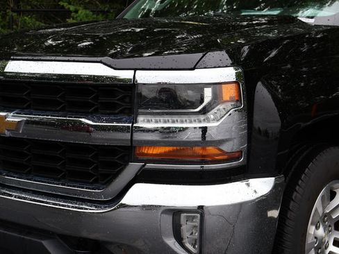 Certified 2018 Chevrolet Silverado 1500 LT w/ All Star Edition AWD/4WD image 3