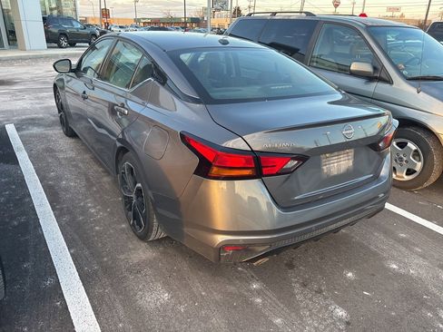 Used 2025 Nissan Altima 2.5 SR image 5