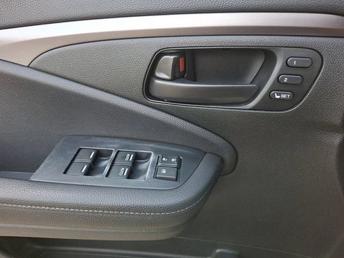 Used 2023 Honda Passport EX-L image 13